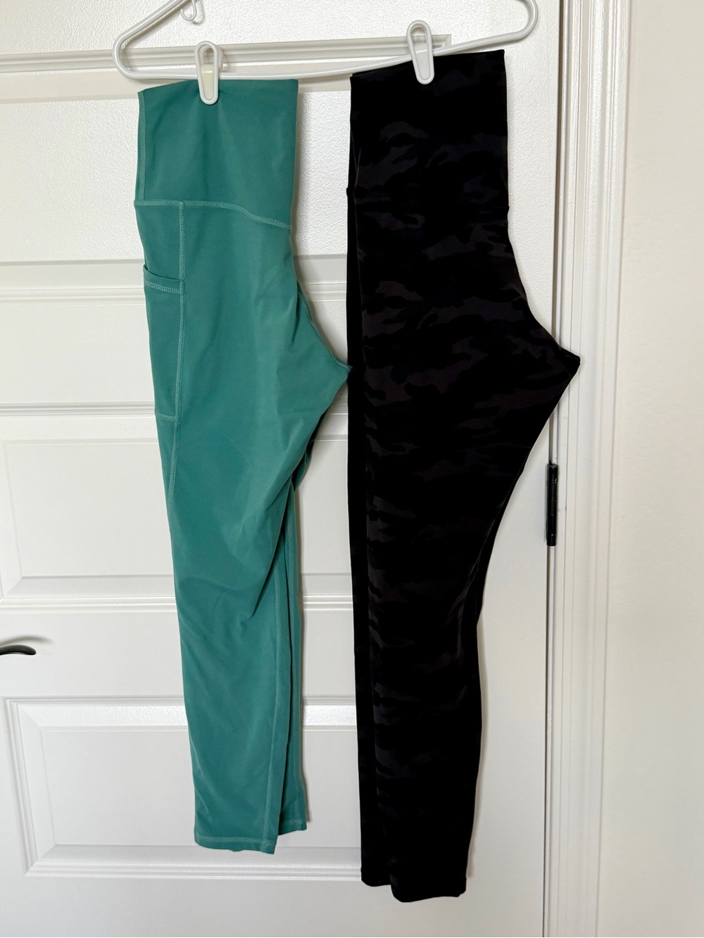 Set of 3 High-Waist Active Leggings - Teal, Purple & Black Camo